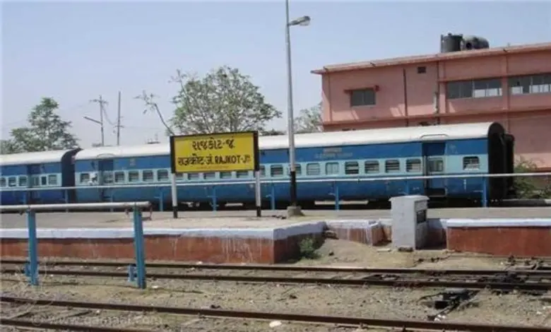 રાજકોટ-અમદાવાદ વંદે ભારત એક્સપ્રેસ સહિત સૌરાષ્ટ્ર માટે વધુ રેલ કનેક્ટિવિટીની માગણી