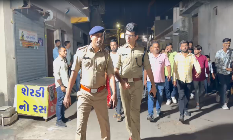 રાજકોટમાં હોલિકા દહન સમયે નજીવી બાબતે બે સમુદાયો સામસામે; પોલીસે મામલો થાળે પાડ્યો