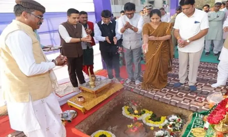 માંડવીમાં પોલીસ હાઉસિંગ પ્રધાને પોલીસ આવાસોનું ખાતમૂહુર્ત કર્યું, 7.81 કરોડનો થશે ખર્ચ