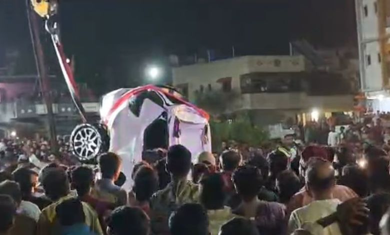 નાસિકમાં કાર કૂવામાં ખાબકતા એક જ પરિવારના 9 સભ્યોના કરુણ મોત