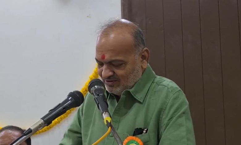 ગુજરાત  ભાજપના કયા દિગ્ગજ નેતાએ રાજકારણમાં રૂપિયા બનાવ્યાની જાહેરમાં કબૂલાત કરી?