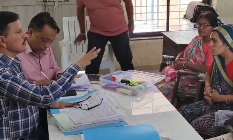 ગુજરાતની આ બેઠક પર ભાજપ, કોંગ્રેસ અને અપક્ષો મેદાન છોડી ભાગ્યા! જાણો શું છે ચોંકાવનારૂ કારણ