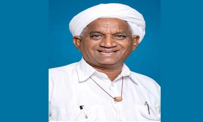 કચ્છ જિલ્લા પંચાયતના પૂર્વ પ્રમુખ જીવા શેઠનું ટ્રેનની અડફેટે કરુણ મોત: રતનાલ પાસે સર્જાયો અકસ્માત