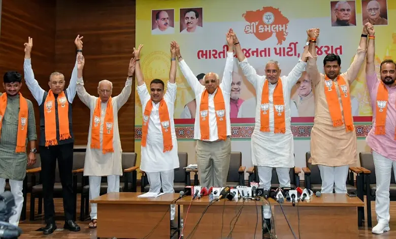 ગુજરાત ભાજપમાં હોદ્દેદારોની નિમણૂકનો ધમધમાટ: આવતીકાલથી નિરીક્ષકો દ્વારા સેન્સ લેવાની પ્રક્રિયા શરૂ