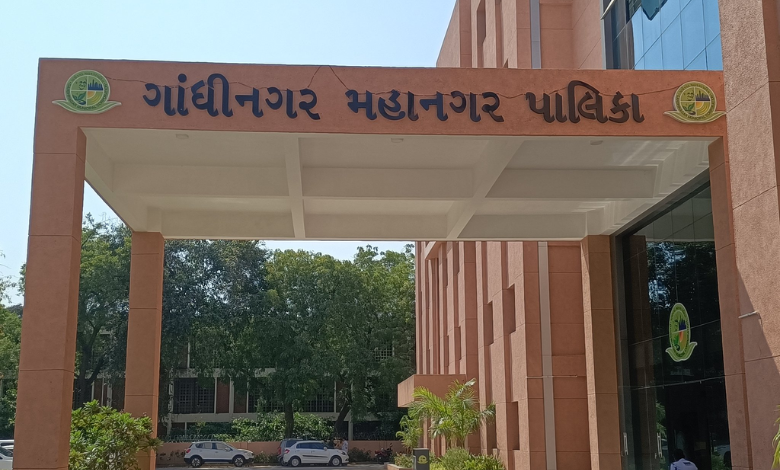 ગાંધીનગરમાં સિટિઝન ચાર્ટર, અધિકારીઓ નક્કી કરેલા સમયમાં કામ પૂરું કરીને રીપોર્ટ અપલોડ કરવો પડશે