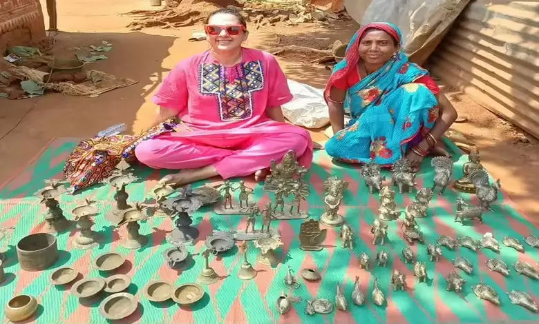શ્રમિક મહિલાઓ સાથે વડોદરાના મહારાણીની છલકાઇ સાદગી