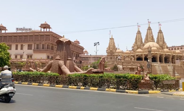 રાજકોટમાં ગેરકાયદે દબાણ હટાવવા મામલે કૉંગ્રેસે મનપાની કરી આકરી ટીકા