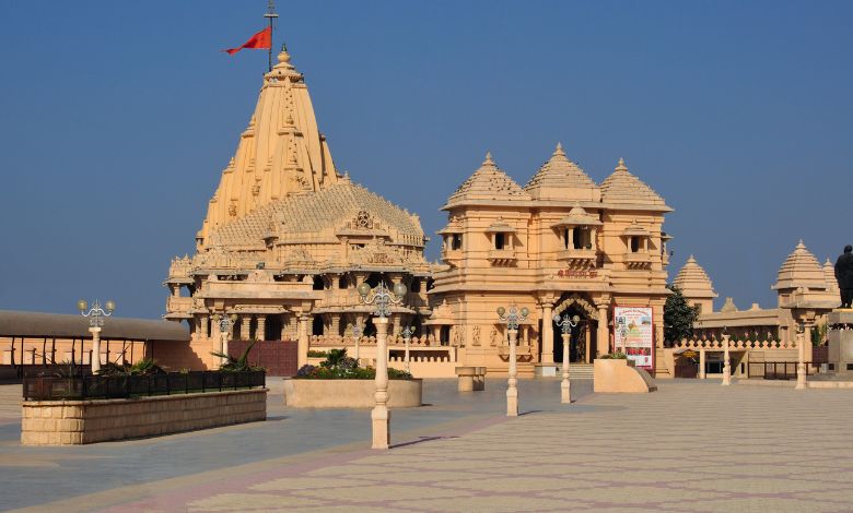 સોમનાથ મંદિરમાં વીઆઈપી દર્શનના નામે છેતરપિંડી સામે ટ્રસ્ટે ભક્તોને ચેતવ્યા