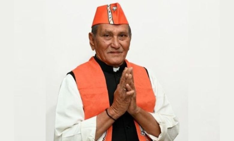 MLA યોગેશ પટેલ પંચમહાભૂતમાં વિલીન: ખાસવાડી સ્મશાને પુત્ર-પુત્રીએ આપ્યો અગ્નિદાહ, અનેક નેતાઓ રહ્યા હાજર