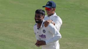 IND vs AFG: ડેબ્યૂ ટેસ્ટમાં ચમક્યા માનવ સુથાર, પહેલી જ મેચમાં 'ફાઈવ વિકેટ હોલ' પૂરા કરનારા 10મા ભારતીય