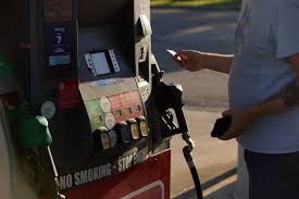 Crude Price Crash: US-ઇરાનમાં ડીલ... હોર્મુઝ પણ ખુલવાના સમાચારથી ક્રૂડના ભાવમાં કડાકો