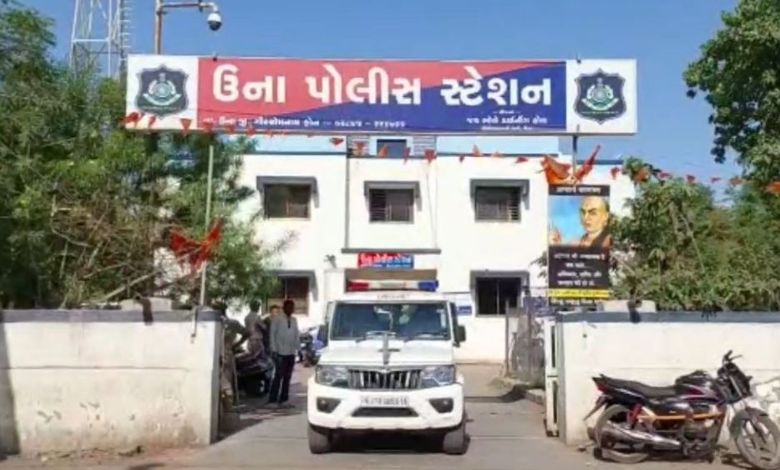 જ્યારે ખાખીએ કલમને આપ્યો સાથ: બે દીકરીઓના સપના રોળાયા નહીં, ઉના પોલીસ બની શિક્ષણની 'ઢાલ'