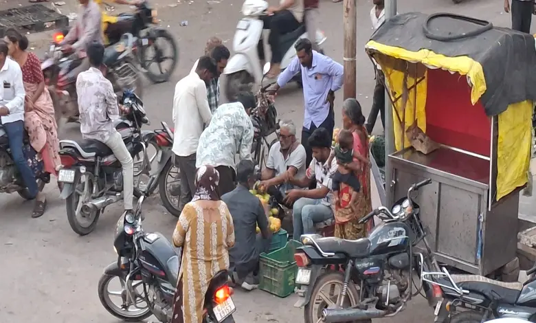 ભીમ અગિયારસે તળાજામાં કેરીએ તોડ્યા તમામ રેકોર્ડ, હોલસેલમાં રૂ. ૪,૬૦૦ની મણ વેચાઈ