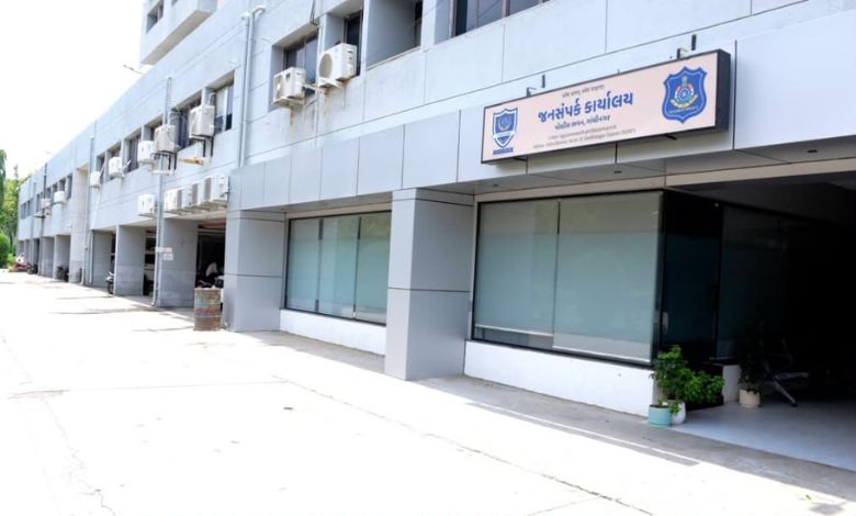 ગુજરાતના છેવાડાના અરજદારો માટે ન્યાયનું કિરણ બન્યું DGP કચેરીનું ‘જનસંપર્ક કાર્યાલય’, ૮ મહિનામાં ૩૧૦ રજૂઆતોનું  નિરાકરણ