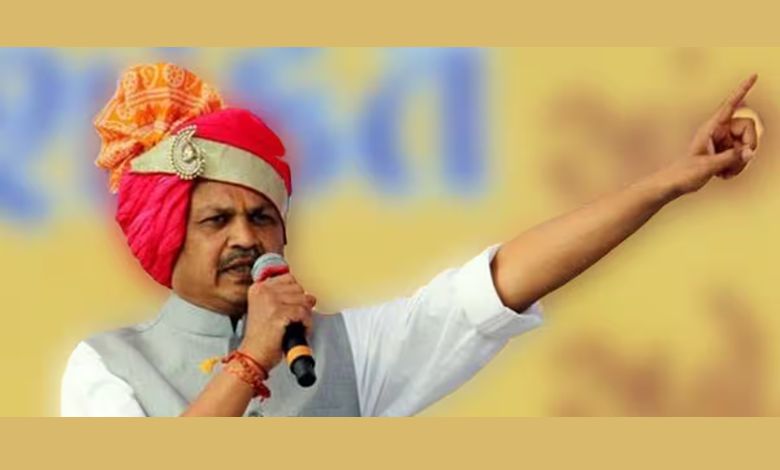 ખોડલધામના નરેશ પટેલ પ્રેમ લગ્નની તરફેણમાં પણ યુવાનોને શું આપી સલાહ? સિંગર આરતીને શું કહ્યું
