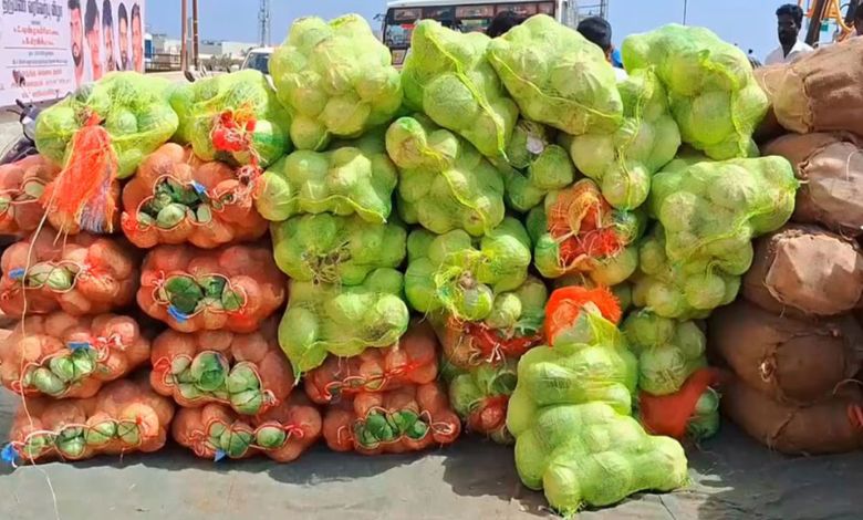 મુશળધાર વરસાદ બાદ પણ શાકભાજીના ભાવમાં તોતિંગ વધારો, ગૃહિણીઓનું માસિક બજેટ ખોરવાયું