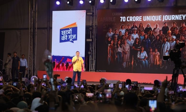 "મનુસ્મૃતિની વ્યવસ્થા શરમજનક, 70 કરોડ મહિલાઓ જ ભારતની સાચી તાકાત: પુણેમાં રાહુલ ગાંધીનો હુંકાર"