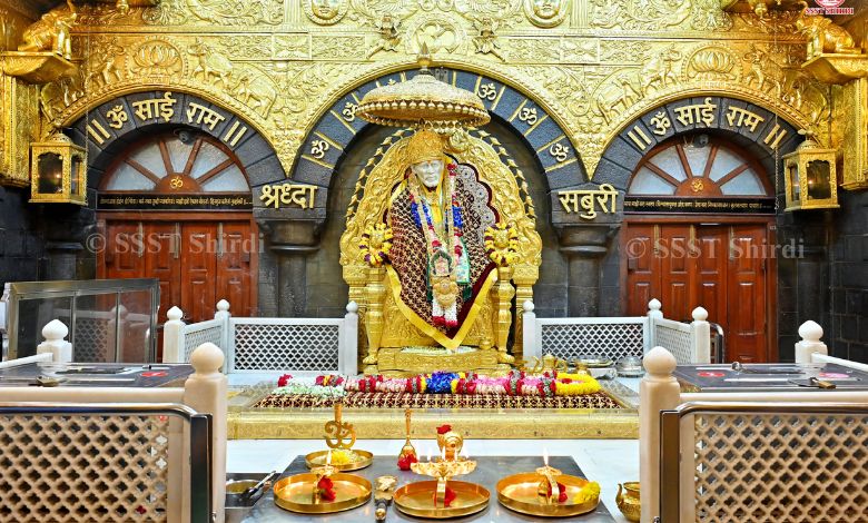 શિરડીમાં ગુરુપૂર્ણિમા નિમિત્તે ભક્તોએ કર્યો સોનાનો વરસાદ! ગુજરાત અને MPના ભક્તોએ ચડાવ્યા લાખોના દાગીના