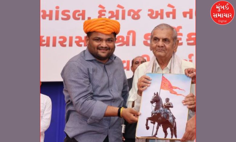 હાર્દિક પટેલે જન્મદિને અંબાલાલનું કર્યું સન્માન, ભાજપના ક્યા દિગ્ગજ નેતા રહ્યા હાજર ?